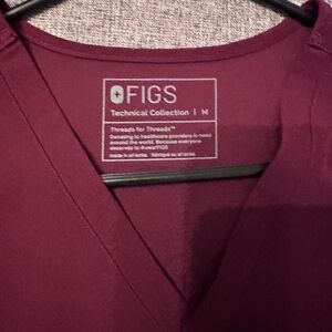 Figs Burgundy Scrub Top